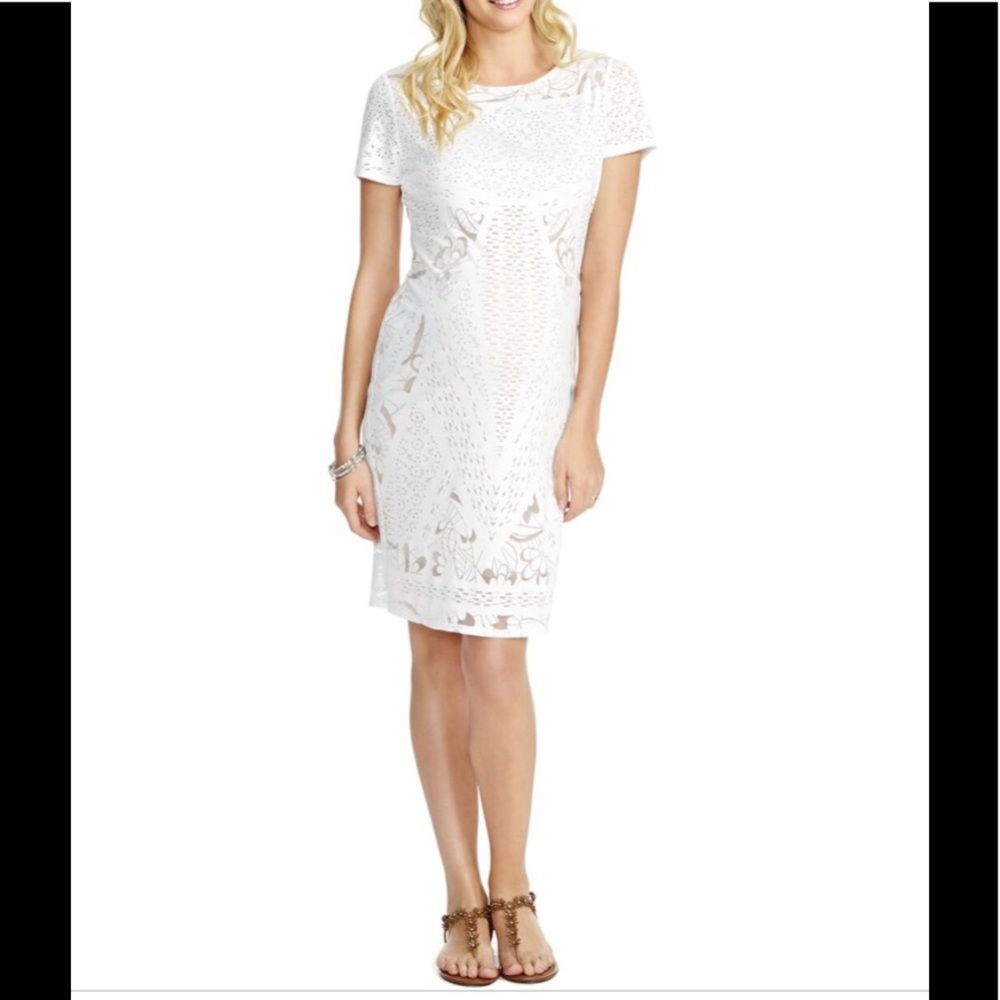 ⭐️Host Pick⭐️Jessica Simpson white maternity dress